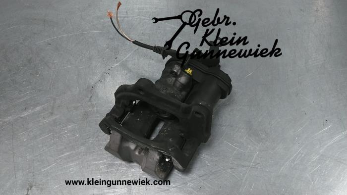 Rear brake calliper, left from a BMW 5-Serie 2019