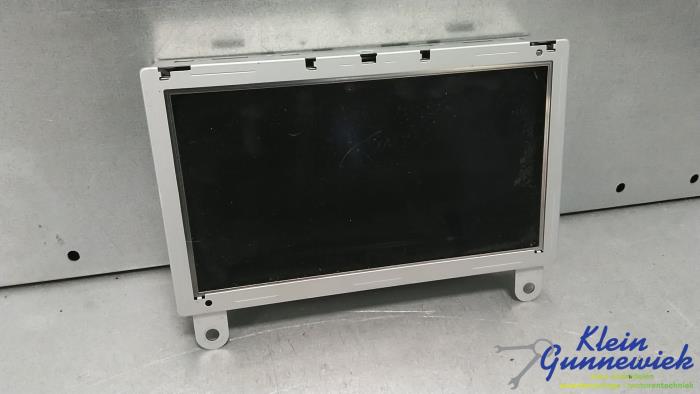 Begagnade Innerdisplay Opel Meriva Pris € 60,00 Marginaltabell erbjuds av Klein Gunnewiek Autodemontage & Motorentechniek