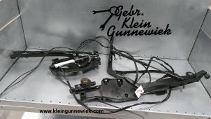 Usados Bisagra de cubierta de maletero Volkswagen Eos Precio € 175,00 Norma de margen ofrecido por Gebr.Klein Gunnewiek Ho.BV