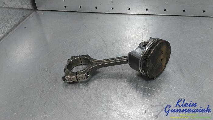 Usados Pistón Kia Picanto Precio € 110,00 Norma de margen ofrecido por Klein Gunnewiek Autodemontage & Motorentechniek