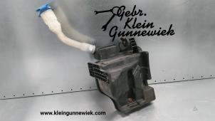 Usagé Réservoir lave-glace avant Volkswagen Polo Prix € 25,00 Règlement à la marge proposé par Gebr.Klein Gunnewiek Ho.BV
