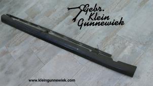 Usagé Jupe gauche Volkswagen Polo Prix € 65,00 Règlement à la marge proposé par Gebr.Klein Gunnewiek Ho.BV