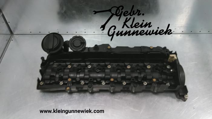 Rocker cover from a BMW 3-Serie 2014
