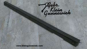 Used Side skirt, left Volkswagen T-Roc Price € 60,00 Margin scheme offered by Gebr.Klein Gunnewiek Ho.BV