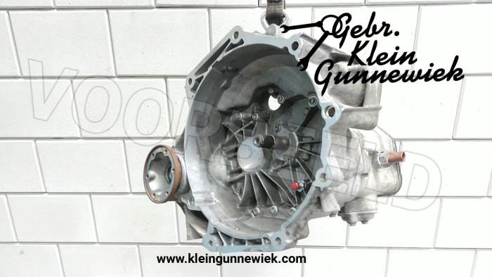 Gearbox from a Volkswagen Caddy 2009