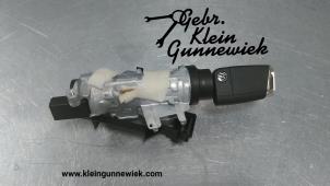 Used Ignition lock + key Volkswagen T-Roc Price € 50,00 Margin scheme offered by Gebr.Klein Gunnewiek Ho.BV