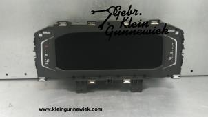 Used Instrument panel Volkswagen T-Roc Price € 895,00 Margin scheme offered by Gebr.Klein Gunnewiek Ho.BV