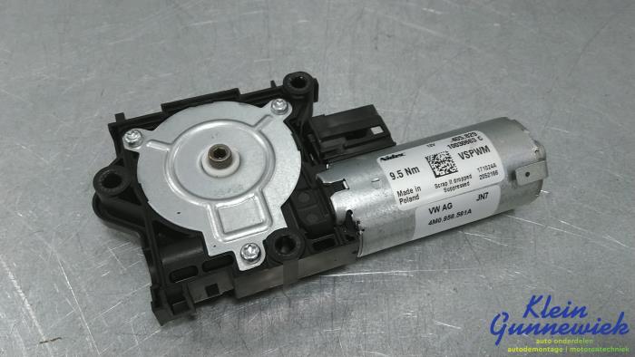 Używane Silnik szyberdachu Audi SQ7 Cena € 88,00 Procedura marży oferowane przez Klein Gunnewiek Autodemontage & Motorentechniek