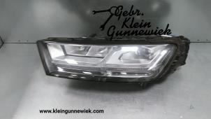Używane Reflektor lewy Audi Q7 Cena € 995,00 Procedura marży oferowane przez Gebr.Klein Gunnewiek Ho.BV