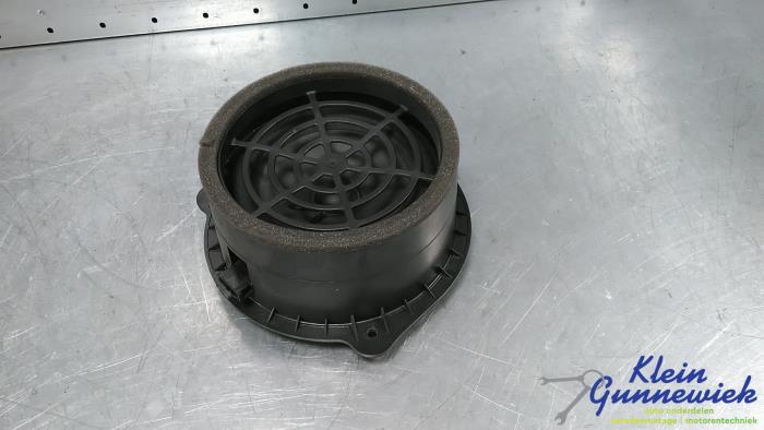 Używane Glosnik Audi SQ7 Cena € 27,00 Procedura marży oferowane przez Klein Gunnewiek Autodemontage & Motorentechniek