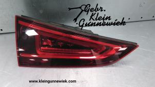 Usagé Feu arrière secondaire gauche Mercedes GLE-Klasse Prix € 150,00 Règlement à la marge proposé par Gebr.Klein Gunnewiek Ho.BV