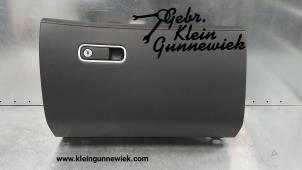 Gebrauchte Handschuhfach Mercedes GLE-Klasse Preis € 145,00 Margenregelung angeboten von Gebr.Klein Gunnewiek Ho.BV