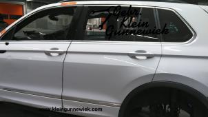 Usagé Porte arrière gauche Volkswagen Tiguan Prix € 375,00 Règlement à la marge proposé par Gebr.Klein Gunnewiek Ho.BV