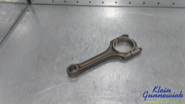 Usados Biela Audi A4 Precio € 59,00 Norma de margen ofrecido por Klein Gunnewiek Autodemontage & Motorentechniek