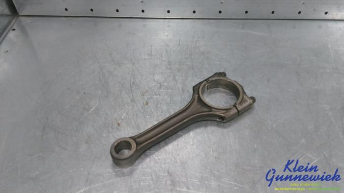 Usagé Bielle Audi A4 Prix € 59,00 Règlement à la marge proposé par Klein Gunnewiek Autodemontage & Motorentechniek