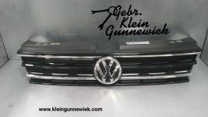 Usagé Calandre Volkswagen Tiguan Prix € 165,00 Règlement à la marge proposé par Gebr.Klein Gunnewiek Ho.BV