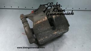 Used Front brake calliper, right Volkswagen Tiguan Price € 95,00 Margin scheme offered by Gebr.Klein Gunnewiek Ho.BV
