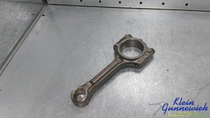 Używane Korbowód Renault Kadjar Cena € 57,00 Procedura marży oferowane przez Klein Gunnewiek Autodemontage & Motorentechniek