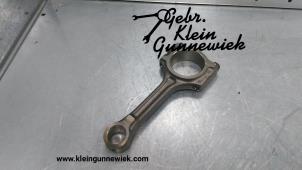 Used Connecting rod Renault Kadjar Price € 70,00 Margin scheme offered by Gebr.Klein Gunnewiek Ho.BV