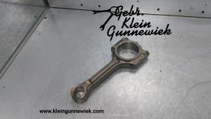 Used Connecting rod Renault Kadjar Price € 70,00 Margin scheme offered by Gebr.Klein Gunnewiek Ho.BV