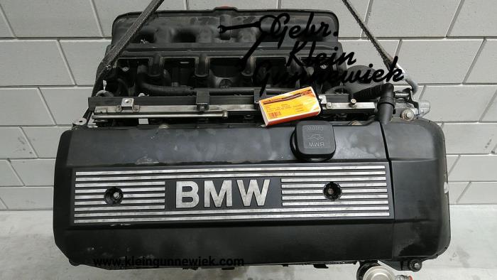 Motor van een BMW 5-Serie 2005