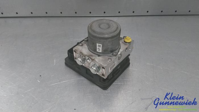 Begagnade ABS-pump Mercedes E-Klasse Pris € 325,00 Marginaltabell erbjuds av Klein Gunnewiek Autodemontage & Motorentechniek