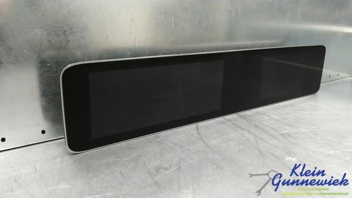 Begagnade Innerdisplay Mercedes A-Klasse Pris € 271,00 Marginaltabell erbjuds av Klein Gunnewiek Autodemontage & Motorentechniek
