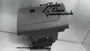 Usagé Boîte à gants Skoda Rapid Prix € 45,00 Règlement à la marge proposé par Gebr.Klein Gunnewiek Ho.BV