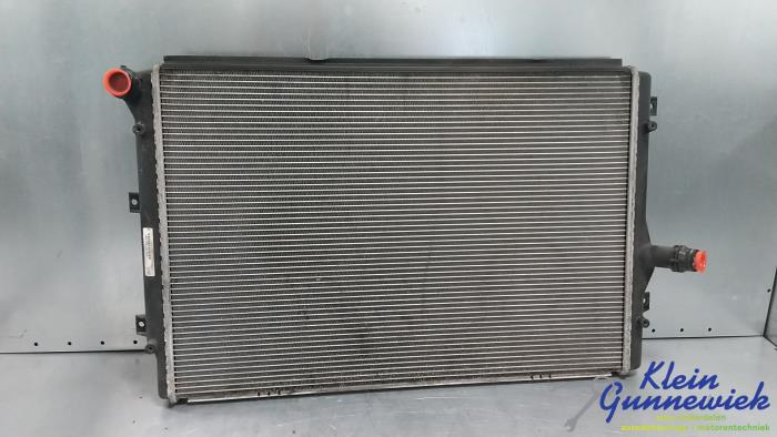 Usagé Radiateur Volkswagen Golf Prix € 38,00 Règlement à la marge proposé par Klein Gunnewiek Autodemontage & Motorentechniek