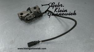 Used Bonnet lock mechanism Volkswagen Golf Price € 30,00 Margin scheme offered by Gebr.Klein Gunnewiek Ho.BV