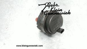 Usagé Pompe à eau Mercedes A-Klasse Prix € 100,00 Règlement à la marge proposé par Gebr.Klein Gunnewiek Ho.BV