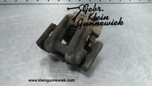 Used Rear brake calliper, left BMW 4-Serie Price € 95,00 Margin scheme offered by Gebr.Klein Gunnewiek Ho.BV