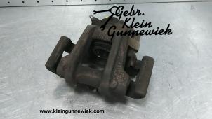 Used Front brake calliper, left BMW 4-Serie Price € 125,00 Margin scheme offered by Gebr.Klein Gunnewiek Ho.BV