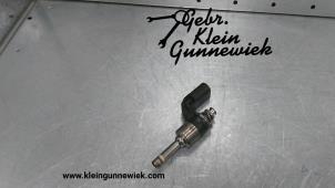 Used Injector (petrol injection) Volkswagen Golf Price € 40,00 Margin scheme offered by Gebr.Klein Gunnewiek Ho.BV