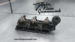 Used Intake manifold Audi S8 Price € 75,00 Margin scheme offered by Gebr.Klein Gunnewiek Ho.BV
