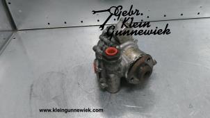 Used Power steering pump Mercedes 208D/208 Price € 60,00 Margin scheme offered by Gebr.Klein Gunnewiek Ho.BV