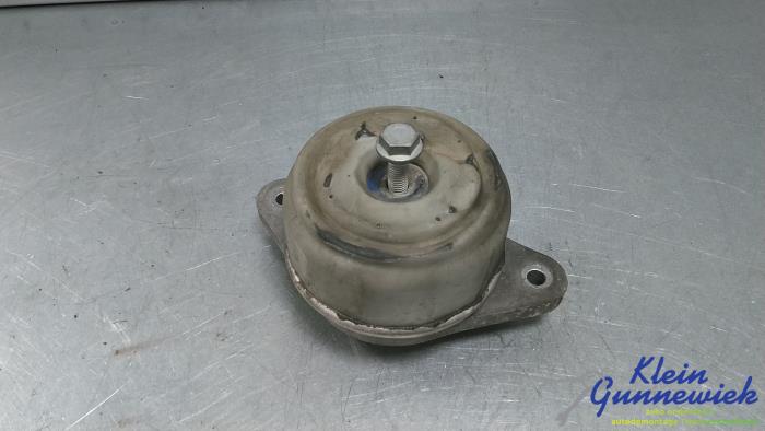Used Engine mount Mercedes GLK-Klasse Price € 38,00 Margin scheme offered by Klein Gunnewiek Autodemontage & Motorentechniek