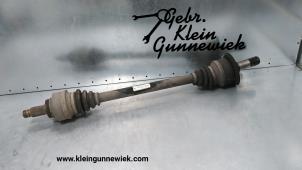 Usagé Arbre de transmission arrière gauche BMW 3-Serie Prix € 75,00 Règlement à la marge proposé par Gebr.Klein Gunnewiek Ho.BV