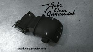 Gebrauchte Radiobedienfeld Renault Laguna Preis € 15,00 Margenregelung angeboten von Gebr.Klein Gunnewiek Ho.BV
