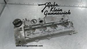 Usados Tapa de válvulas Mercedes 209D Precio de solicitud ofrecido por Gebr.Klein Gunnewiek Ho.BV