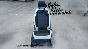 Used Seat, right Volkswagen T-Roc Price € 175,00 Margin scheme offered by Gebr.Klein Gunnewiek Ho.BV