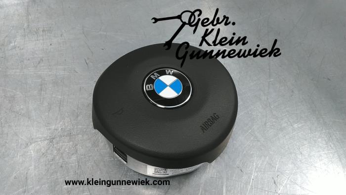 Left airbag (steering wheel) from a BMW X4 2018