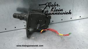 Usados Interruptor de indicador de dirección Renault Modus Precio € 30,00 Norma de margen ofrecido por Gebr.Klein Gunnewiek Ho.BV