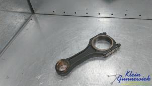 Usagé Bielle Mercedes Sprinter Prix € 50,00 Règlement à la marge proposé par Klein Gunnewiek Autodemontage & Motorentechniek