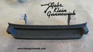 Used Rear footboard Volkswagen Crafter Price € 195,00 Margin scheme offered by Gebr.Klein Gunnewiek Ho.BV