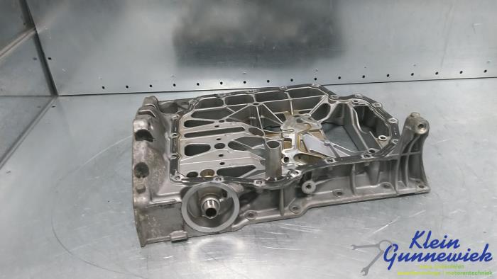 Used Sump Volkswagen E-Golf Price € 85,00 Margin scheme offered by Klein Gunnewiek Autodemontage & Motorentechniek