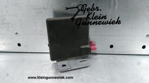 Gebrauchte Antenne Volkswagen Taigo Preis € 15,00 Margenregelung angeboten von Gebr.Klein Gunnewiek Ho.BV