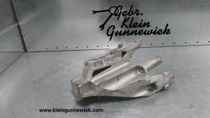 Used Gearbox mount Volkswagen Crafter Price € 25,00 Margin scheme offered by Gebr.Klein Gunnewiek Ho.BV