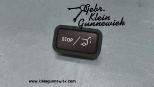 Gebrauchte Schalter Mercedes GLK-Klasse Preis € 20,00 Margenregelung angeboten von Gebr.Klein Gunnewiek Ho.BV