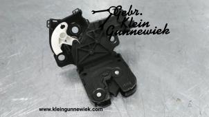 Used Tailgate lock mechanism Audi Q7 Price € 20,00 Margin scheme offered by Gebr.Klein Gunnewiek Ho.BV